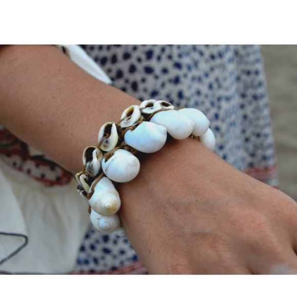 Shell bracelet - Picture 2 of 5